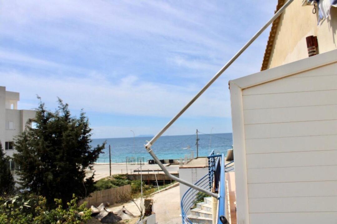 Hotel Portokali Himare Exterior photo