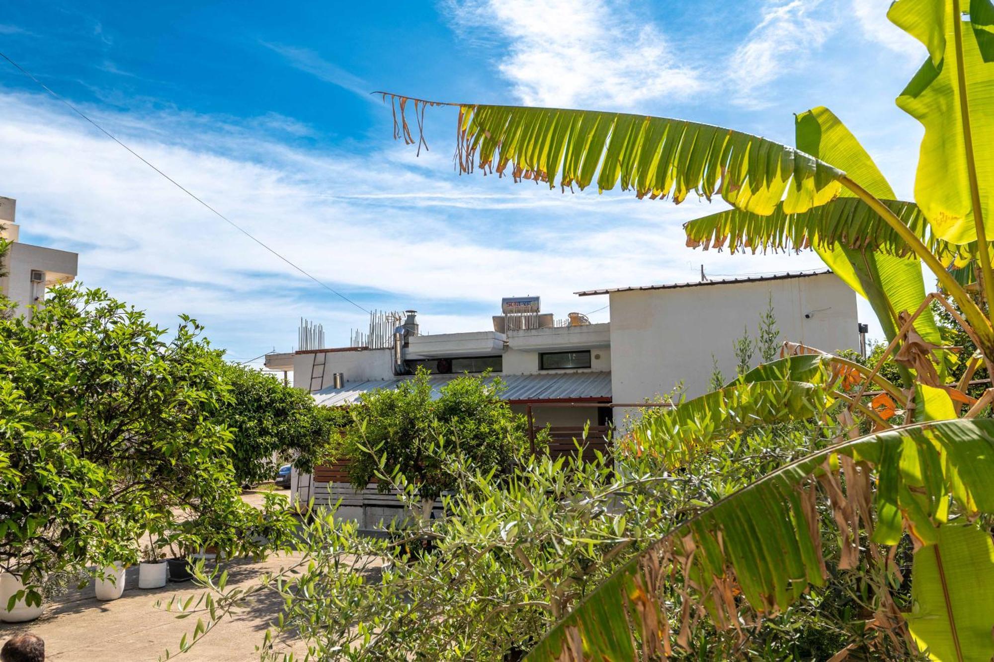 Hotel Portokali Himare Exterior photo