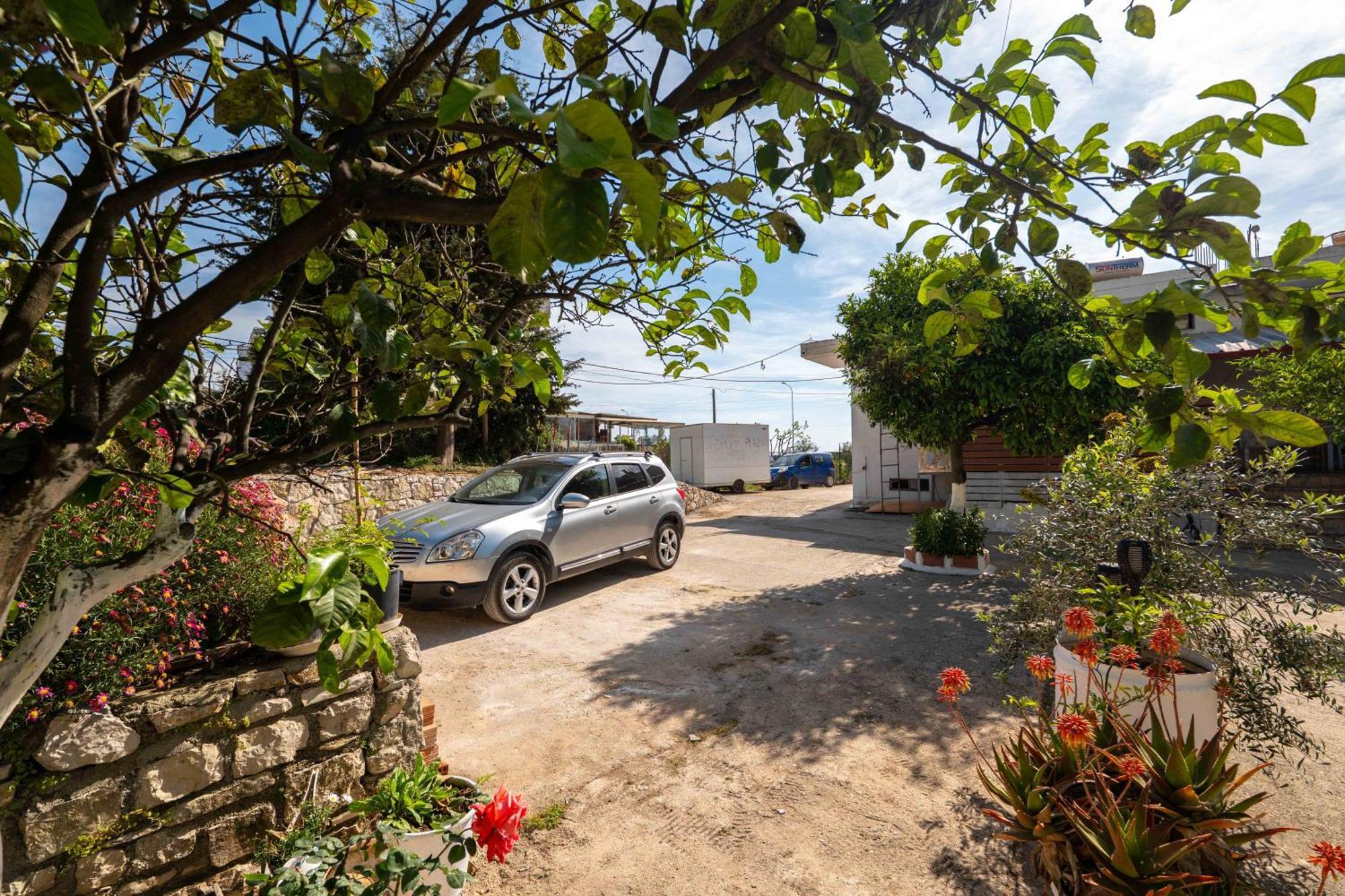 Hotel Portokali Himare Exterior photo
